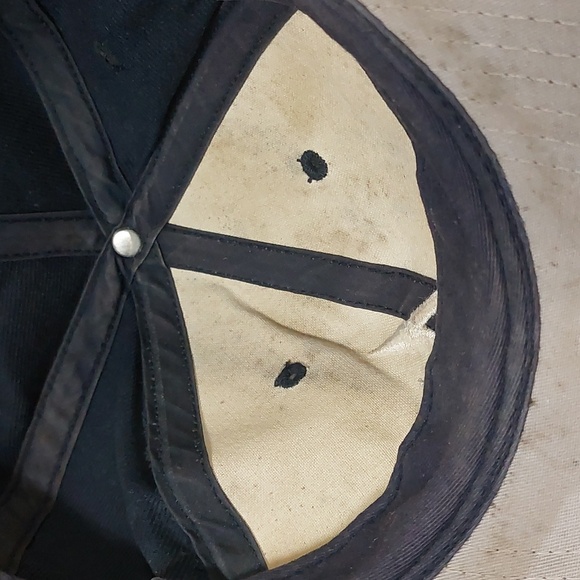 Atlanta Braves Distressed Baseball Cap - Picture 7 of 7